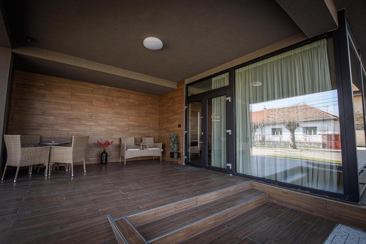 Vila Sarisa Deva Exterior foto