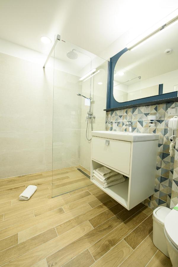 Vila Sarisa Deva Exterior foto